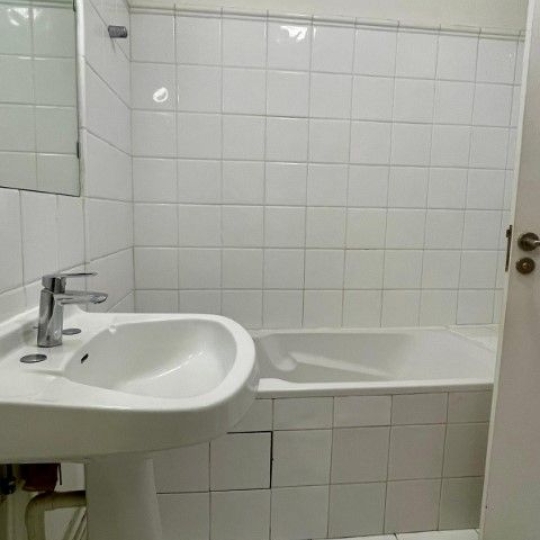  ESPLANADE IMMOBILIER/ PROGEDIM : Appartement | PARIS (75015) | 56 m2 | 1 695 € 