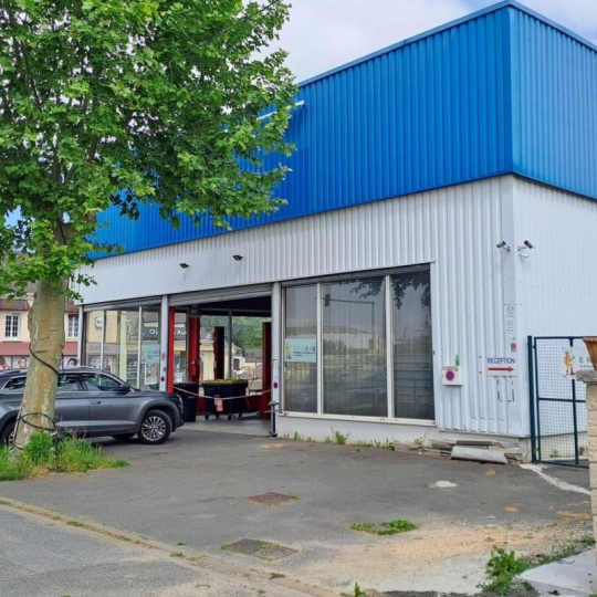  ESPLANADE IMMOBILIER/ PROGEDIM : Local / Bureau | PONTAULT-COMBAULT (77340) | 300 m2 | 5 000 € 