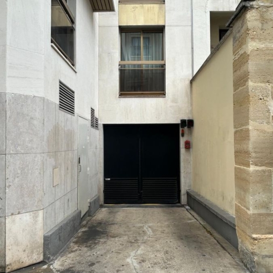 PROGEDIM / ESPLANADE IMMOBILIER : Garage / Parking | PARIS (75015) | 12.00m2 | 120 € 