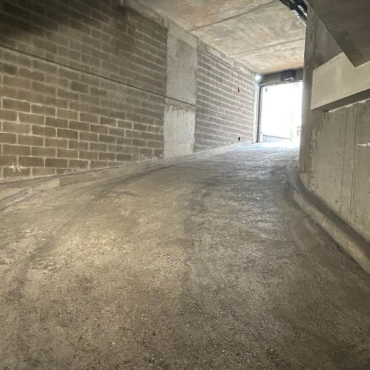  PROGEDIM / ESPLANADE IMMOBILIER : Garage / Parking | PARIS (75015) | 12 m2 | 120 &euro; 