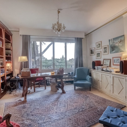  PROGEDIM / ESPLANADE IMMOBILIER : Appartement | VILLE-D'AVRAY (92410) | 188 m2 | 5 060 &euro; 