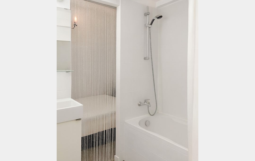 PROGEDIM / ESPLANADE IMMOBILIER : Appartement | PARIS (75007) | 33 m2 | 335 000 &euro; 